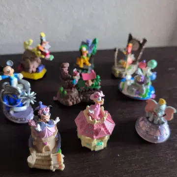 디즈니 드림스 온 퍼레이드 '무빈 온' 피규어 9종류