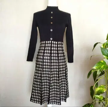 하이넥 니트 원피스 하운드투스 체크 패턴 플레어 원피스 긴팔