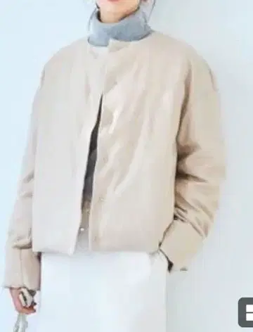 23구 베이지 자켓 다운 36