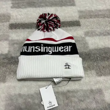 muningwear 폼폼 포함 니트 모자