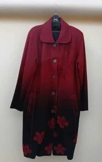 세련된 SHA DE MARIE 그라데이션 꽃무늬 롱 코트