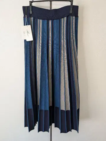 스트라이프 플리츠 스커트 플로라 미츠코시