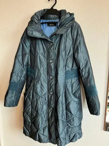 후드 수납 가능 다운 코트