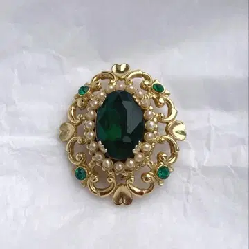 Coro |에메랄드 그린 큐빅|빈티지 브로치