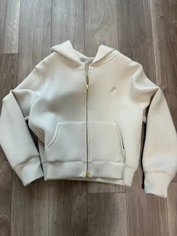 저스길리티 후드티