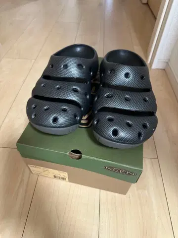 킨 KEEN Yogui Arts(요기 아츠) 그래파이트