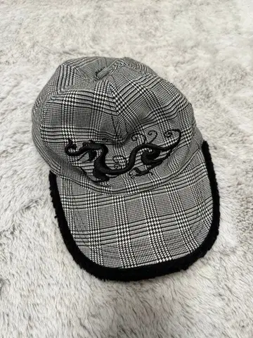 댄스 위드 드래곤 캡