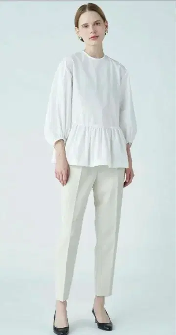 보르지 페플럼 5부 소매 상의 Ballsey