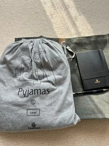 에미레이츠 퍼스트 클래스 파자마 L 사이즈 라운지웨어 룸웨어