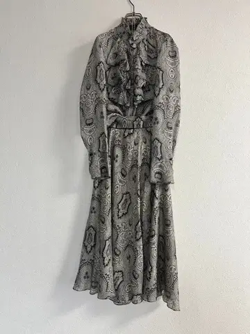 LANVAN collection 페이즐리 무늬 프릴 블라우스 스커트 세트