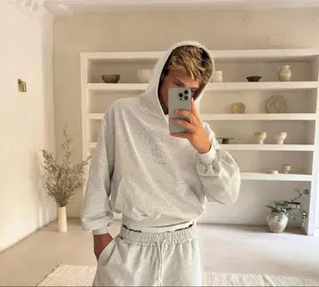 scuffers 짧은 기장 후드티 그레이