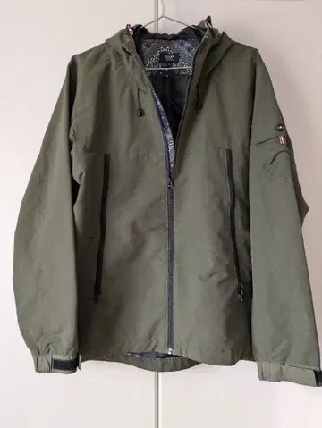 BEAMS HEART 후드 부착 나일론 자켓 L 사이즈 올리브