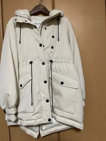 그레이스 콘티넨탈 모즈 다운 코트