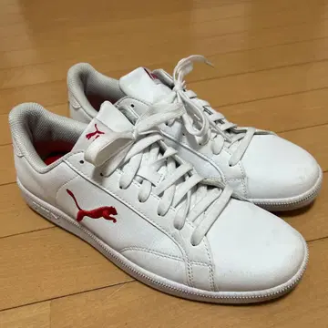 PUMA 화이트/레드 스니커즈 27cm