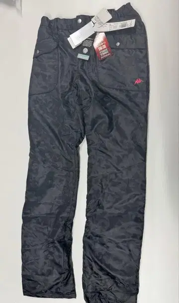 Kappa 블랙 카모 패턴 팬츠