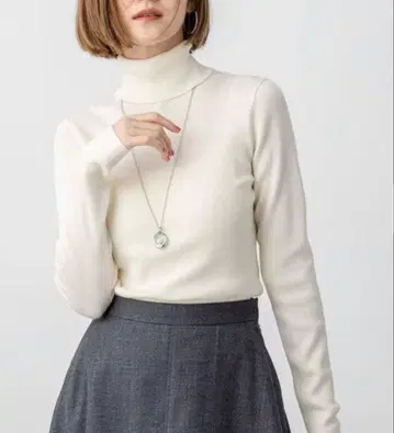 최종 가격 23구 우스터 울 리브 터틀 니트 32 사이즈 화이트 계열