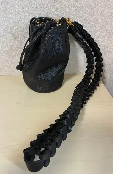 산타쿠 6way 그레인 레더 숄더백