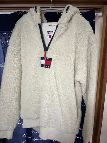 TOMMY JEANS 플리스 자켓 크림색