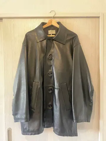 YOKE Cut-Off Leather Car Coat Size:2