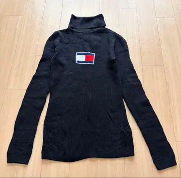 TOMMY JEANS 블랙 터틀넥 스웨터 S