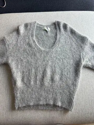 리브 드로와 니트 그레이