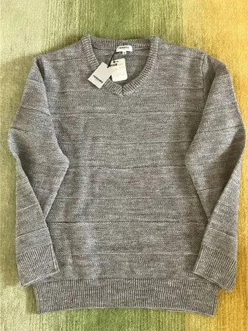 [택 포함 새상품] V넥 니트 스웨터 그레이 M사이즈 renoma