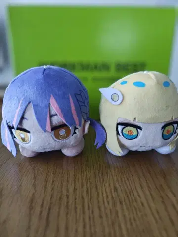 늘어져 있는 봉제 인형 계속 한밤중이면 좋을 텐데