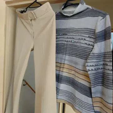 셋업/DANAPARlS 상의 CLATHAS 팬츠