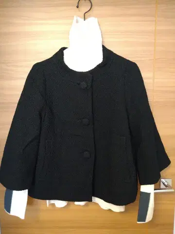 멜로즈 MELROSE 블랙 노카라 자켓 코트