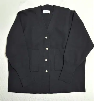 ADAM ET ROPE' 펄 버튼 가디건 블랙