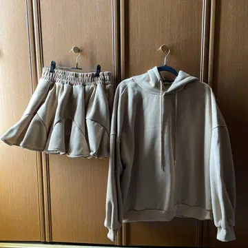 DAZY 후드티 스커트 세트