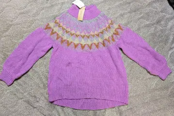 핑크 노르딕 무늬 하이넥 스웨터