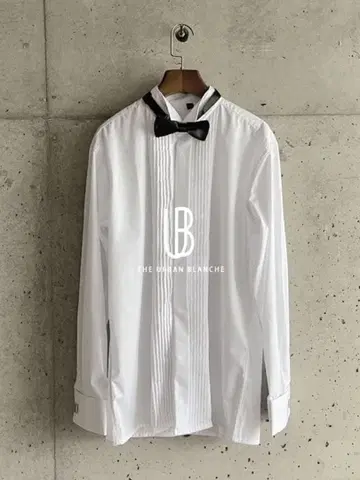 THE URBAN BLANCHE 드레스 셔츠 커프스