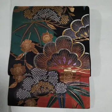 블랙 베이스 금실 자수 후쿠로 오비