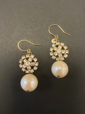 Soierie 소와리 골드 비쥬 펄 귀걸이