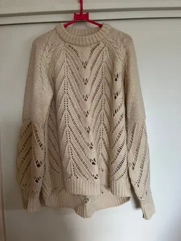 클라네 레이스 편직 베이지 니트 스웨터