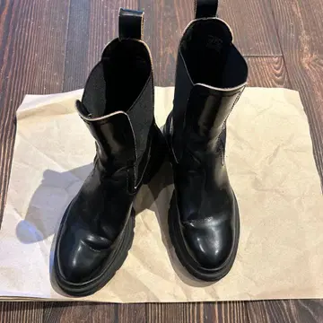 ZARA 사이드 고어 부츠 첼시 부츠 블랙