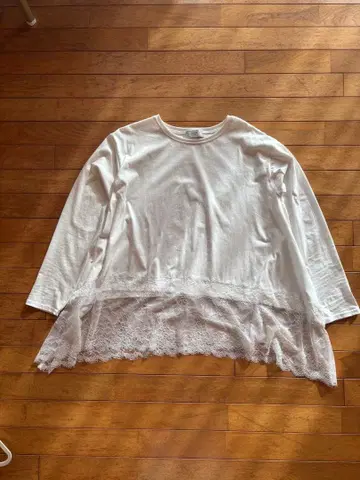 [ 새상품 ] 레이스 콤비 티셔츠 슬로브 이에나