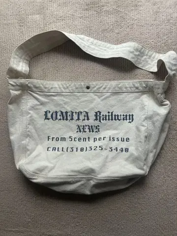 뉴스 페이퍼백 빈티지