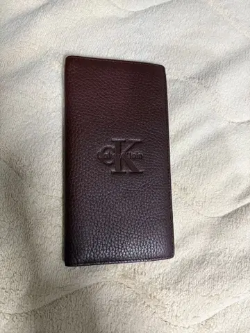 Calvin Klein 브라운 가죽 장지갑