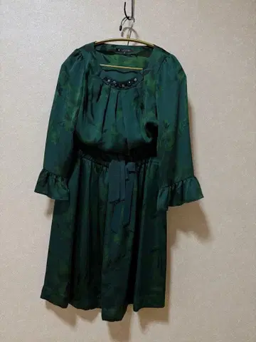 LATOWA(라핀)의 리본 포함 셋업