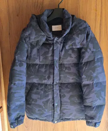 INHERIT 다운 자켓 네이비 카모 패턴 남성용 S 사이즈 키즈도