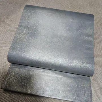 다양한 표현을 연출할 수 있는 금박 무지 후쿠로 오비입니다. 하자품