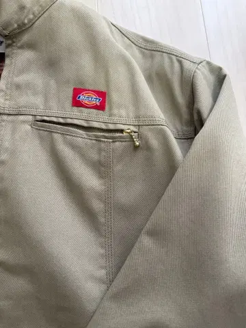 Dickies와 Xgirl 콜라보 아우터