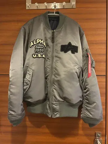ALPHA 바시티 자켓풍 MA-1 US 스펙