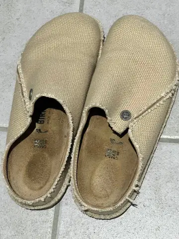 BIRKENSTOCK 베이지 캔버스 사보 샌들 36