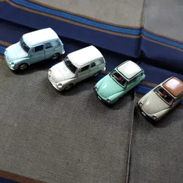 토미카 미니카 4대 세트 스카이블루 화이트 민트 그린 베이지에 브라운