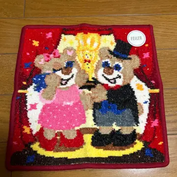 페일라 니코니나 해피 기념일!