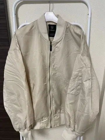 w closet 화이트 베이지 MA-1 자켓