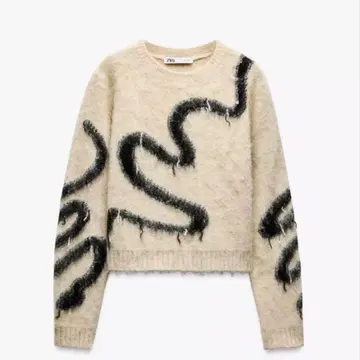ZARA 브러쉬드 니트 스웨터